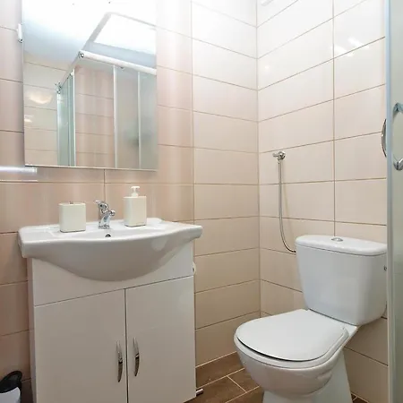 Apartment Jela *